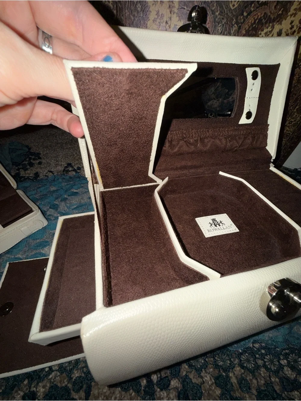 Rowallan White and Brown Jewelry Organizer Case